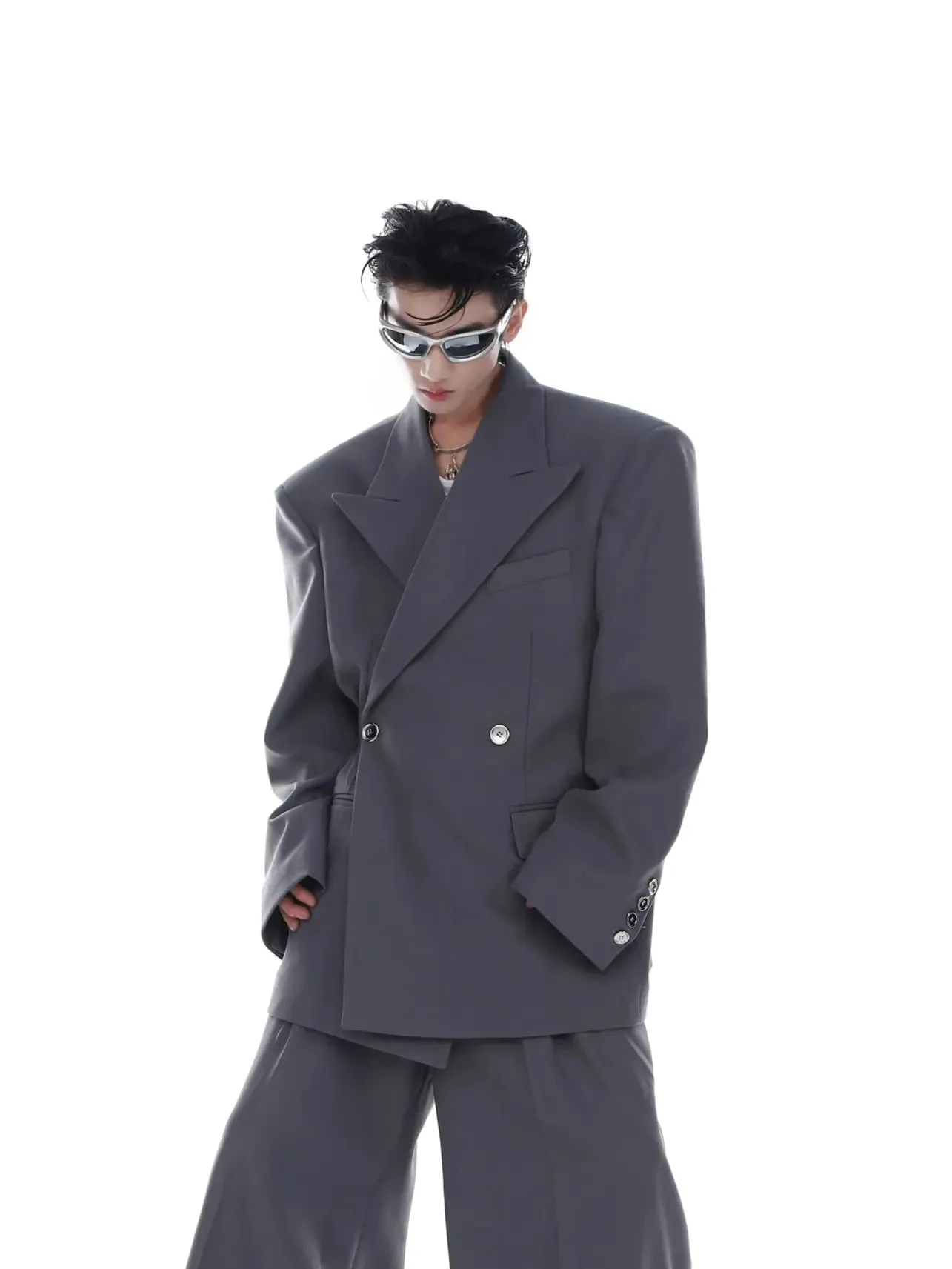 【23s Feb.】High Shoulder Twill Button Design Top Suit