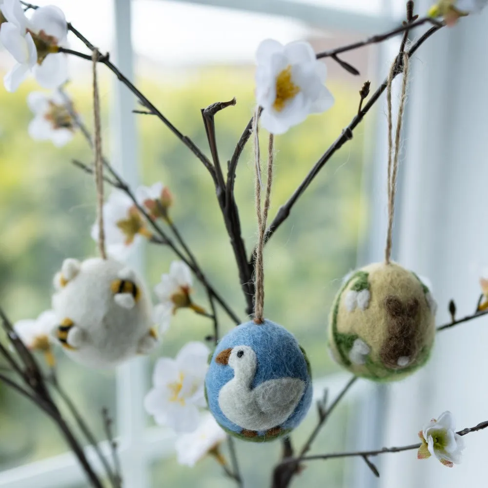 Artisan Easter Egg ornament Duck - Sky blue (PREORDER)