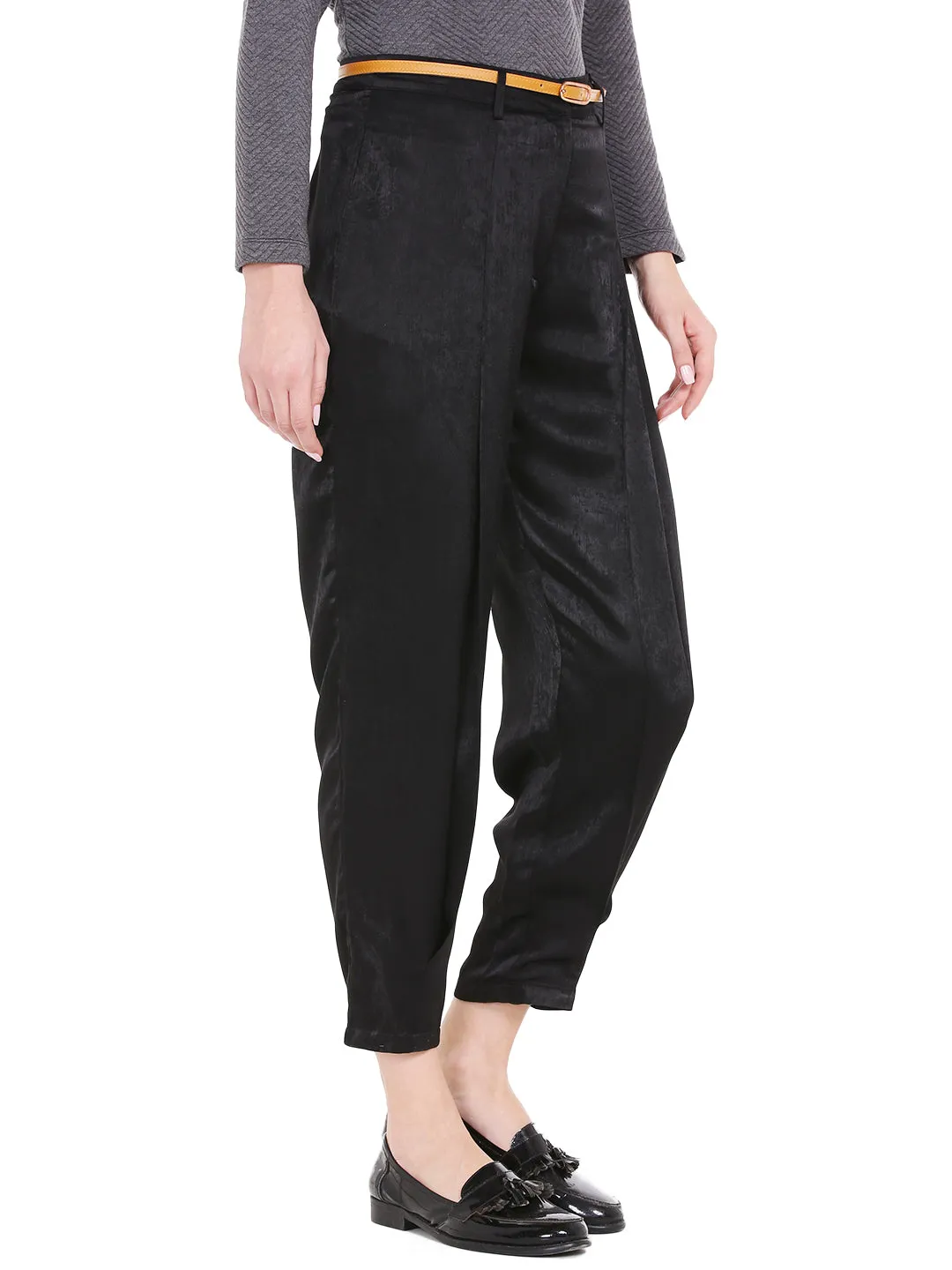Black Solid Basic Pant With Pockets