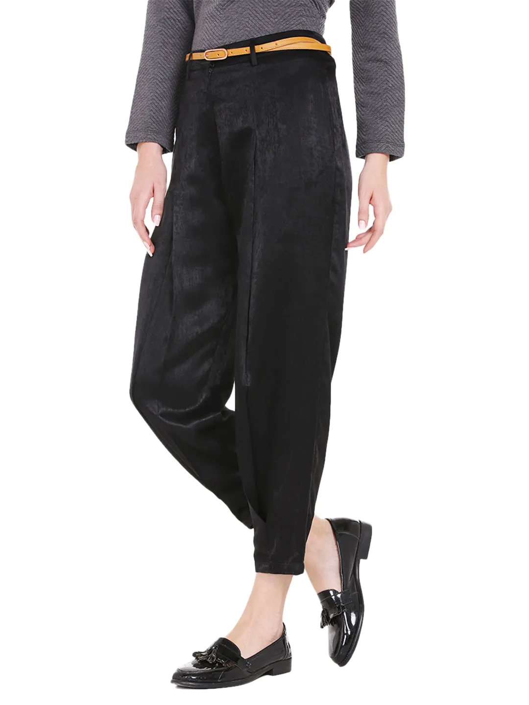 Black Solid Basic Pant With Pockets