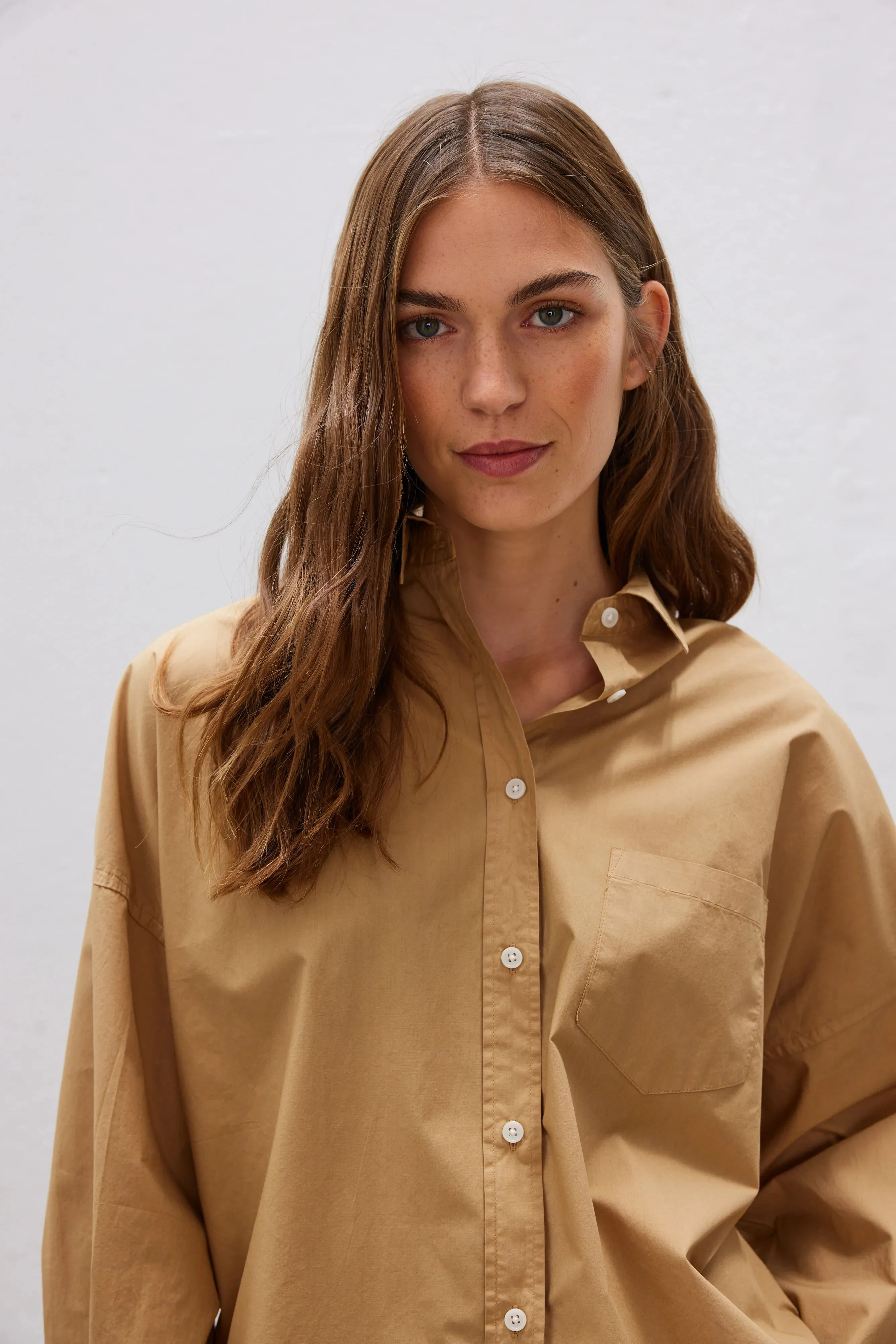LMND Chiara Long Sleeve Shirt Classic in Toffee